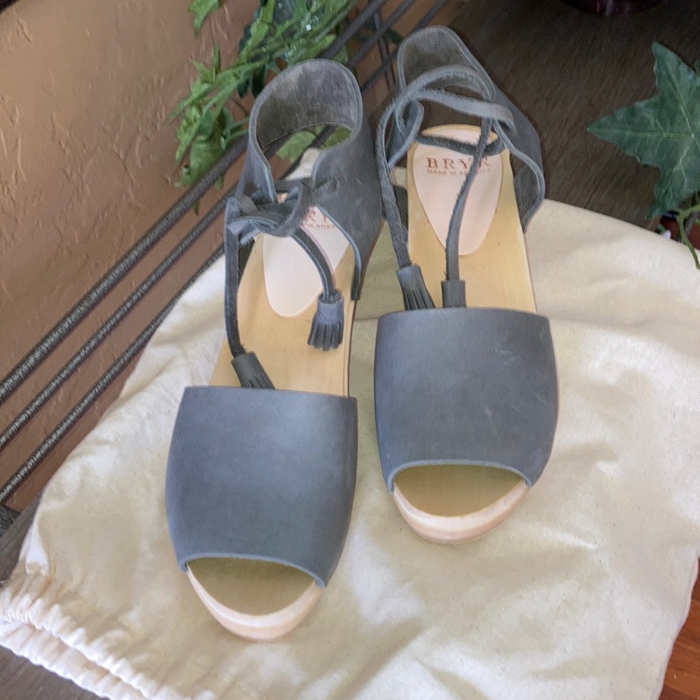 Bryr Gray Open-Toe Ankle Tie Sandals